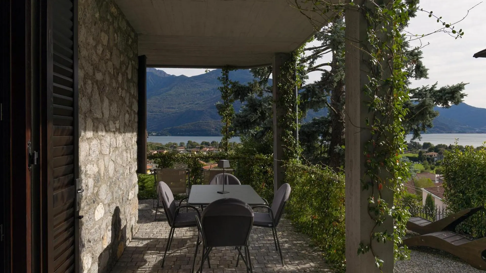 Zaffiro Villa Ago Luxury Apartments & Studios Gravedona